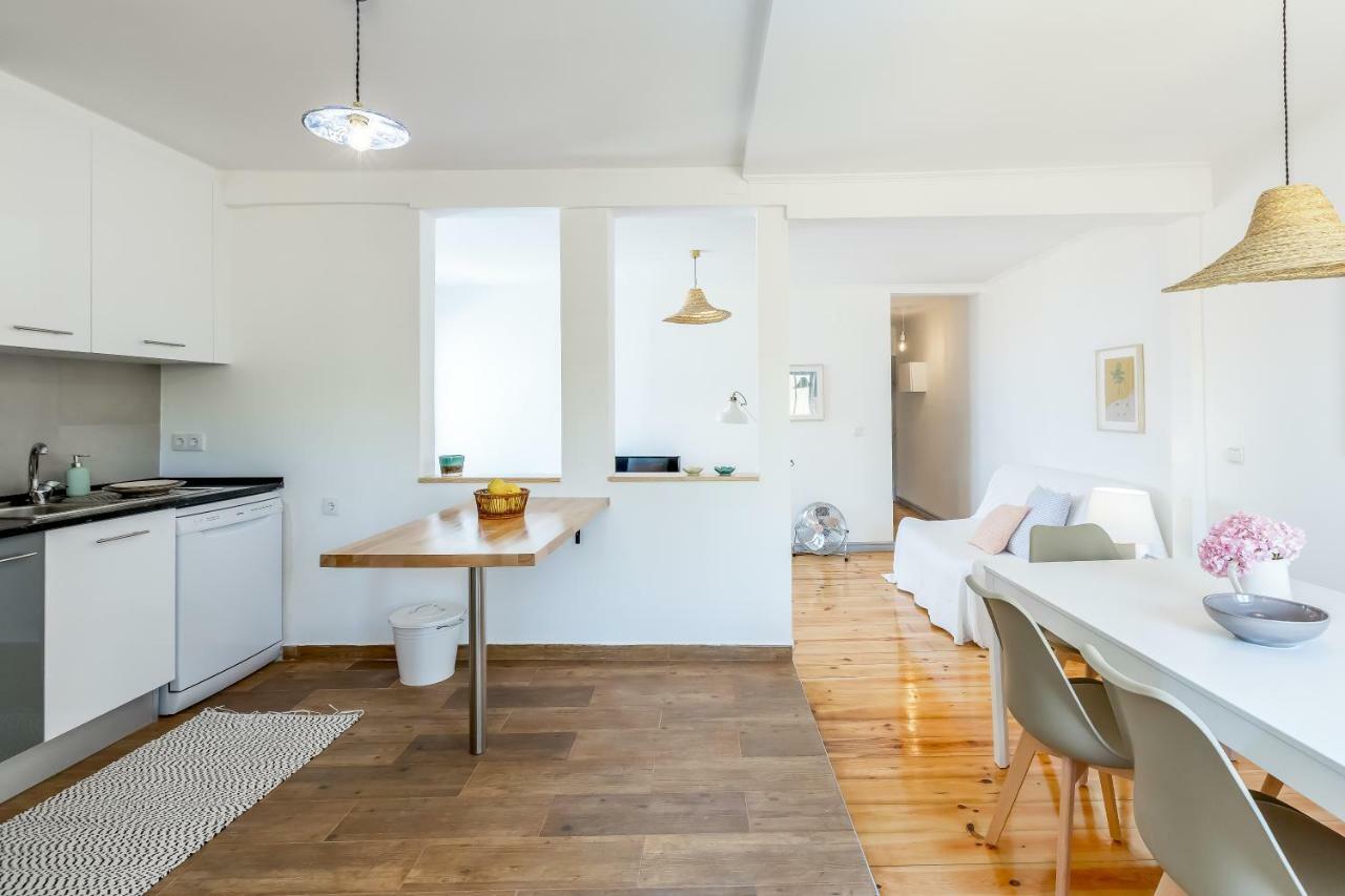 Alfama, Bright And Spacious With Private Terrace, By Timecooler Lisboa Exteriér fotografie